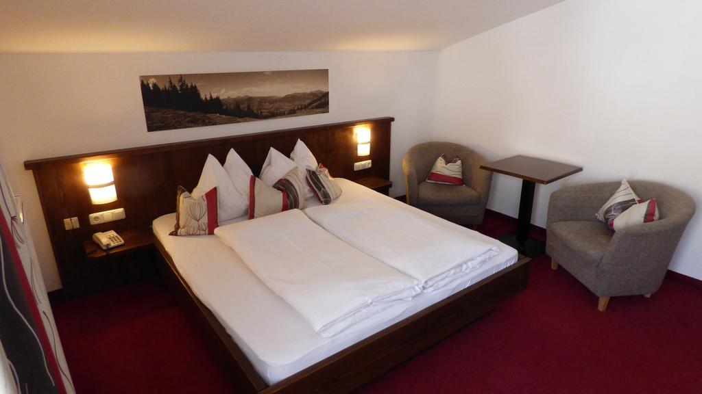 Hotel Dorfgasthof Schloesslstube 斯塔费顿 外观 照片